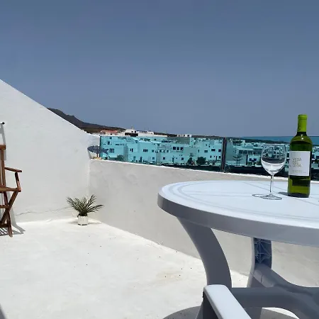 Seaside Piscina Natural Salinas