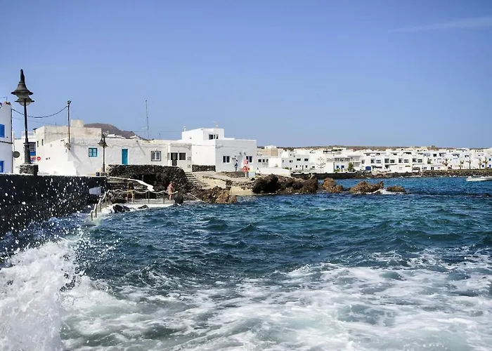 Seaside Piscina Natural Salinas